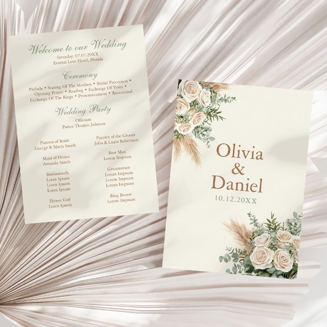 Programa de Boda Elegante Beige Pampas y Rosa (Elegant Beige Pampas & Rose Wedding Program on a neutral dry palm leaf)