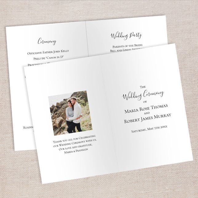 Programa de bodas Guión blanco y negro simple (Simple wedding program template with photo and classic script. )