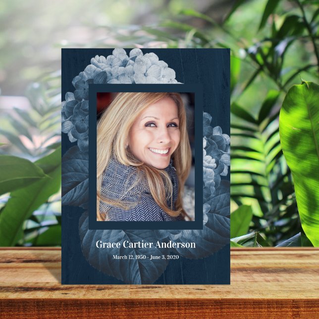 Programa de celebración de la vida de la hidrangea (Subido por el creador)