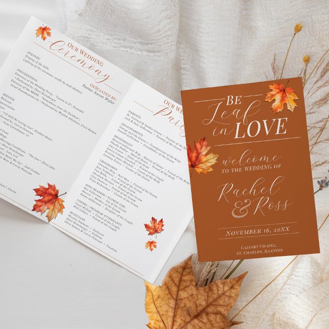 Programa de Ceremonia de Boda Caída en el Amor (Fall Leaves Be Leaf In Love burnt orange rust terracotta Autumn wedding folded ceremony program)