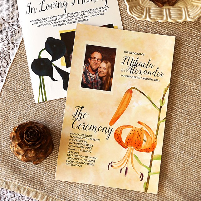 Programa de Ceremonia de Boda de Fall Tiger Lilies (Wedding Ceremony Program with Orange Tiger Lily and Dark Blue Calla Lilies, Fall Wedding Colors)