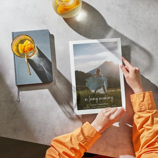 Programa de funerales fotográficos con guión de me (Subido por el creador)