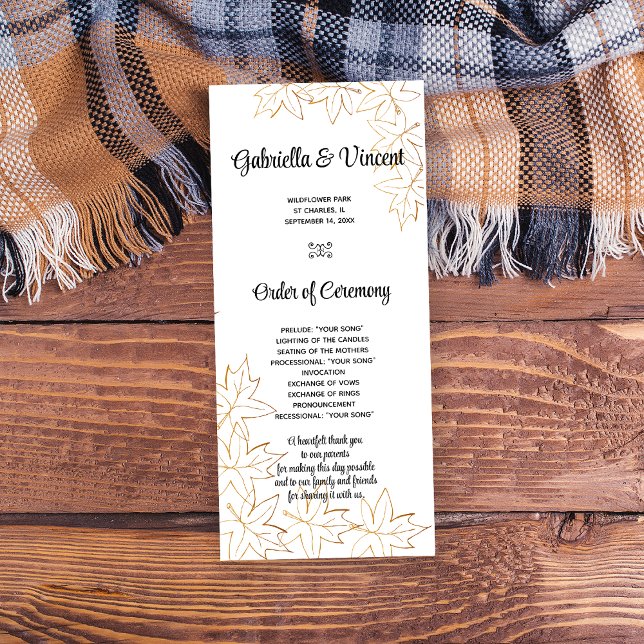 Programa de matrimonio en el borde de la hoja de a (Fall in Love with this Maple Leaf Wedding Program)