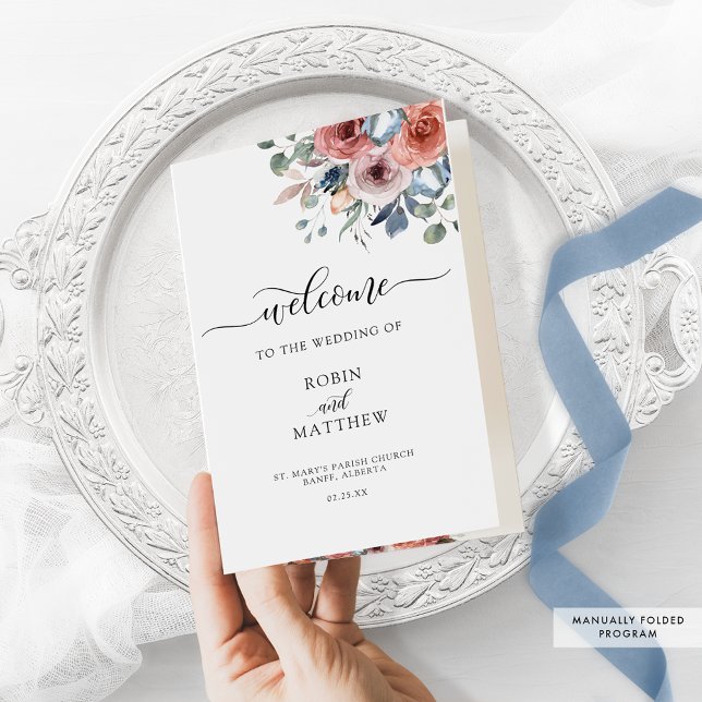 Programa de matrimonio plegado con floridos azules (Subido por el creador)