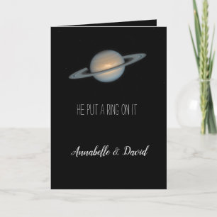 Programa Él puso un anillo en su Saturno en el espacio
