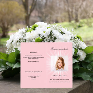Programa funerario de chica de fotos rosa
