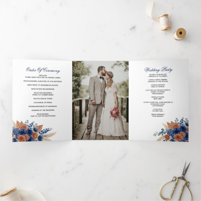 Programa Tríptico Boda moderna con terracota, navy y vegetación de P (Interior)