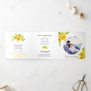 Programa Tríptico Flores de color amarillo, hojas verdes, foto