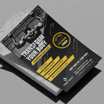 Promoción del programa de entrenamiento con logoti<br><div class="desc">Promueva sus clases de ejercicios o su gimnasio con este moderno diseño de Gym Flyer con fotos y texto personalizado. Con un diseño negro y amarillo audaz con espacio para una foto, su logotipo, línea de etiqueta o encabezado, y servicios, así como una insignia promocional para añadir un descuento o...</div>