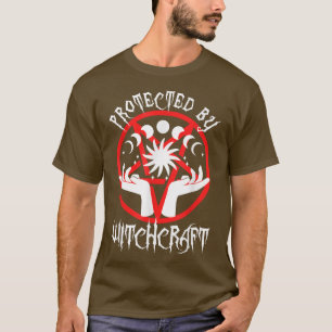 Protegido por camiseta de brujería