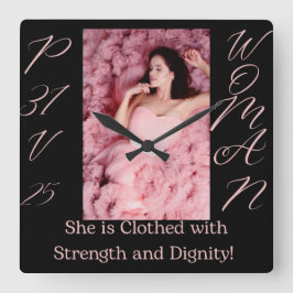 Proverbios 31 Mujer Reloj de pared cuadrado negro