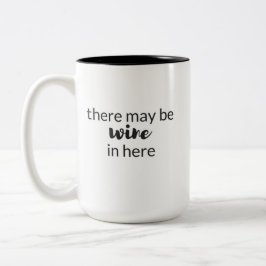 puede haber vino en aquí taza de café