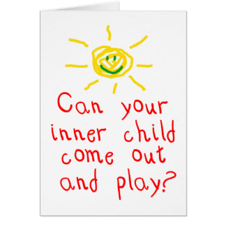 ¿Pueden su niño interno salir y el juego?