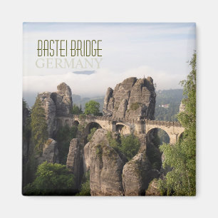 Puente de Bastei en imán sajón del texto de Suiz