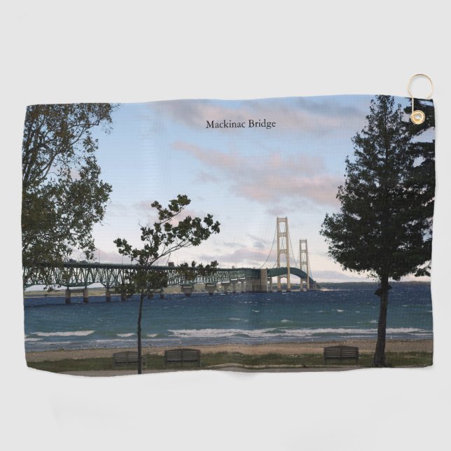 Puente Mackinac con toalla de golf arbórea (Horizontal)