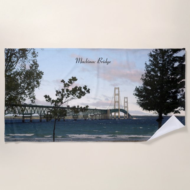 Puente Mackinac con toalla de playa arbolada (Anverso)