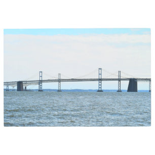 Puente sobre arte mural Metalizado de la bahía de