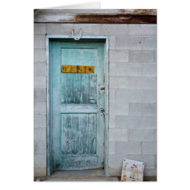 Puertas cerradas (Frente)