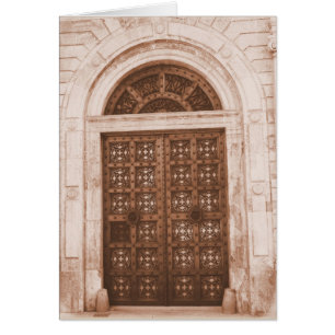 Puertas de madera en el casco antiguo de Barcelona