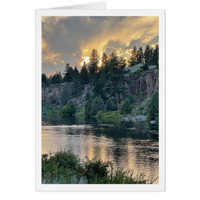 Puesta de sol sobre un río (Frente)