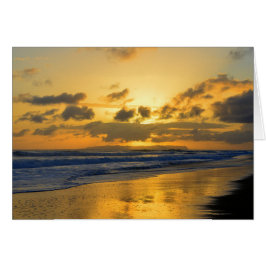 Puesta del sol de la playa de Kauai, Niihau en el