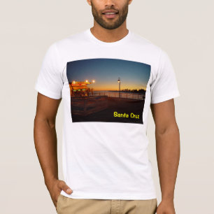 Puesta del sol en el faro en Santa Cruz - camiseta