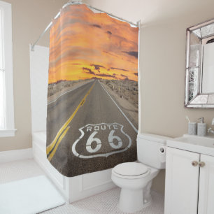 Puesta del sol en la cortina de ducha de la ruta