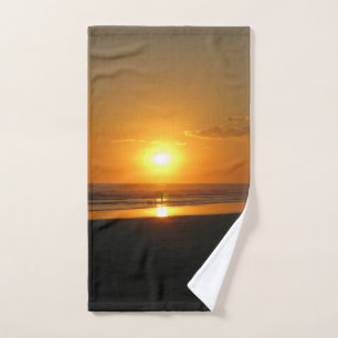Puesta del sol en la playa con (o fuera) iniciales