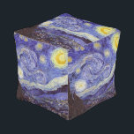 Puf Vincent Van Gogh Starry Night Vintage Bella Artes<br><div class="desc">Vincent van Gogh Starry Night Bella Artes Painting Starry Night es un cuadro del artista holandés post-impresionista Vincent van Gogh. El cielo azul nocturno está lleno de nubes, estrellas y una luna creciente brillante. La noche estrellada es la única noche de la serie de vistas desde la ventana de su...</div>
