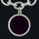 Pulsera Corazón gótico-Pulsera con dije redondo morado y n<br><div class="desc">Nuestros hermosos sobres góticos de boda rojo y negro son oscuros,  pero encantadores con nuestro diseño artístico de desplazamiento. Están diseñados en una colección de varios elementos para que todo tu boda pueda ser coordinado con el mismo estilo.</div>
