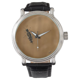 Pulsera Grillo en el reloj de cristal