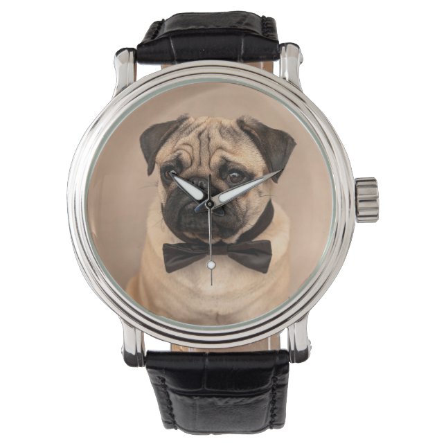 Pulsera Perro de pug al alba con corbata. Reloj de estilo  (Anverso)