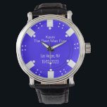 Pulsera Poker Chip Casino Tema Mejor Reloj de Regalo de Ho<br><div class="desc">Casino de Las Vegas apostando con el tema boda mejor hombre / groomsman reloj de regalo hecho en un chip de póquer azul y blanco con cara de dial. Personalice todos los campos de texto para que se ajusten a las necesidades de su boda. Hay productos que coinciden.</div>