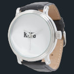 Pulsera Reloj de cuero negro "KING" eterno para hombres<br><div class="desc">Estilo: Diseño de reloj de cuero negro vintage masculino: este sofisticado reloj de estilo vintage presenta una correa de cuero negro de primera calidad que exuda elegancia eterna. La cara del reloj muestra orgullosamente la palabra "KING" en letra negrita y lujosa, simbolizando fuerza y autoridad. Diseñado para los hombres que...</div>