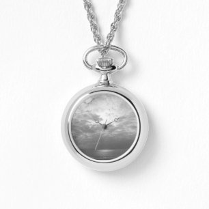 Pulsera reloj estilo y diseño de collar