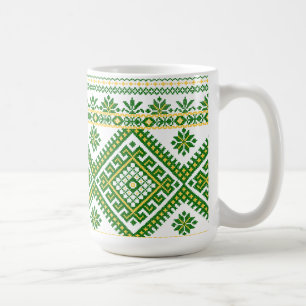 Puntada cruzada ucraniana verde clásica de la taza