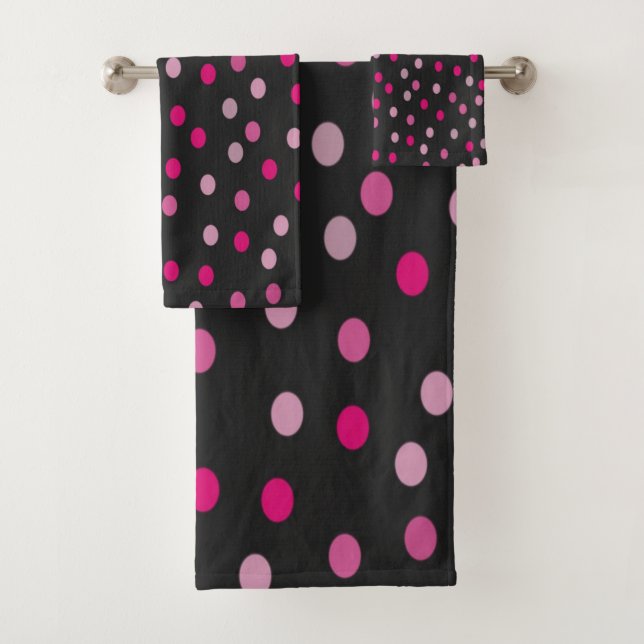 Puntos de polka rosada en negro (In situ)