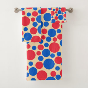 Puntos rojos y azules sobre beige
