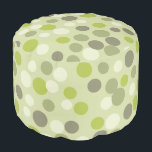 Puntos verdes retro Pouf Regalo de asientos otoman<br><div class="desc">Este elegante puf está decorado con puntos verdes,  limínicos y crema. Usa este divertido puf como otomano,  asientos extra,  decoración,  etc. El diseño es de arte original.</div>