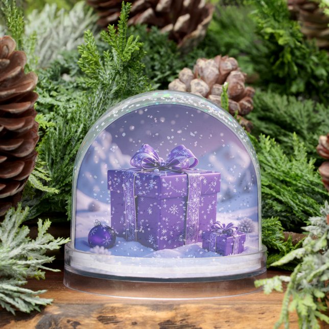 Purple Christmas presenta Globe de nieve (Invierno)