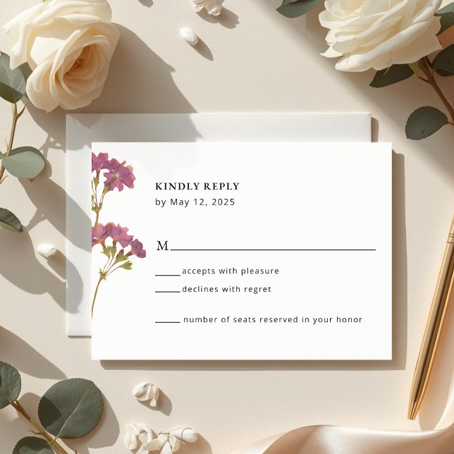Purple Petunia Floral Wedding RSVP Card (Subido por el creador)