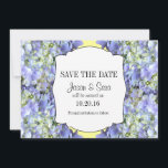 Púrpura Hydrangea salva el anuncio de la fecha<br><div class="desc">La hortena púrpura/lavender es el fondo de la elegante invitación Save the Date boda. Visita mi tienda en www.zazzle.com/daisylin712 para encontrar la invitación de boda coincidente y RSVP. El color de fondo se puede cambiar eligiendo el botón personalizar.</div>