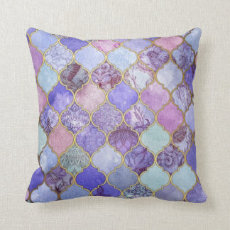 Púrpura y almohada marroquí del modelo de la teja