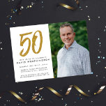 Purpurina oro 50 cumpleaños invitación para foto<br><div class="desc">Celebre 50 años con esta invitación blanca,  negra y falsa purpurina de oro que incluye una gran estilizada 50 junto con una foto del invitado o invitados de honor. Esto funciona bien para un fiesta de 50 años o 50 años.</div>