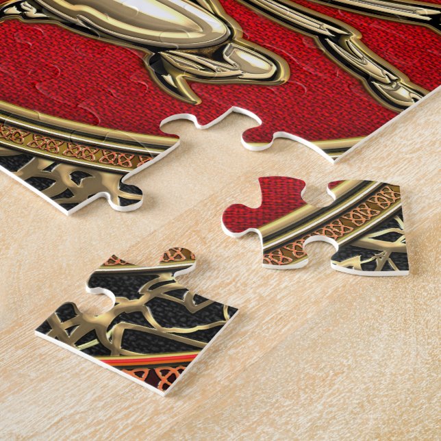 Puzzle [100] Sacred Golden Scorpion on Red (Lado)