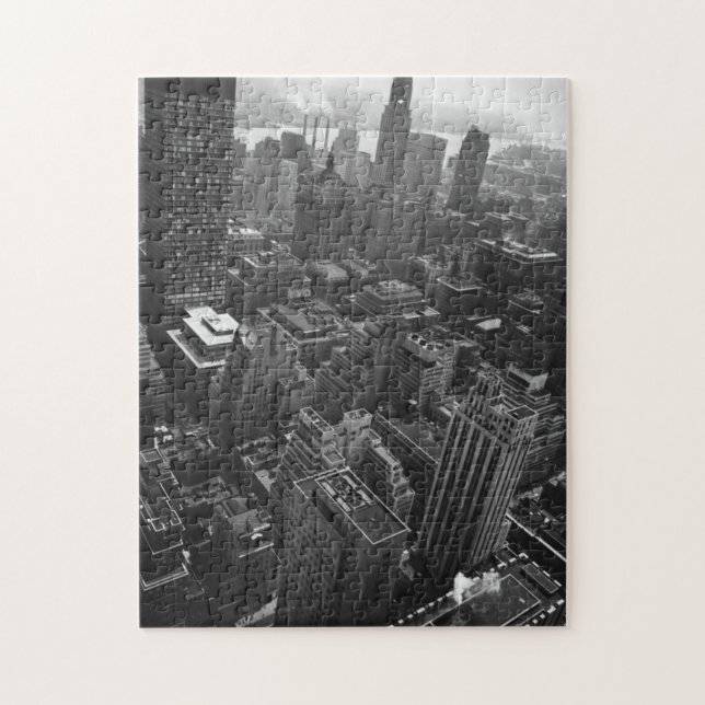 Puzzle 2 de mayo de 1961:  Chrysler que construye en (Vertical)