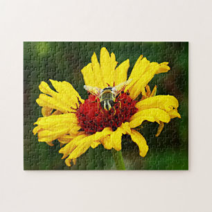 Puzzle Abeja fina en flor silvestre amarillo brillante