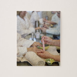 Puzzle Acercamiento de la mano de una mujer con manicura