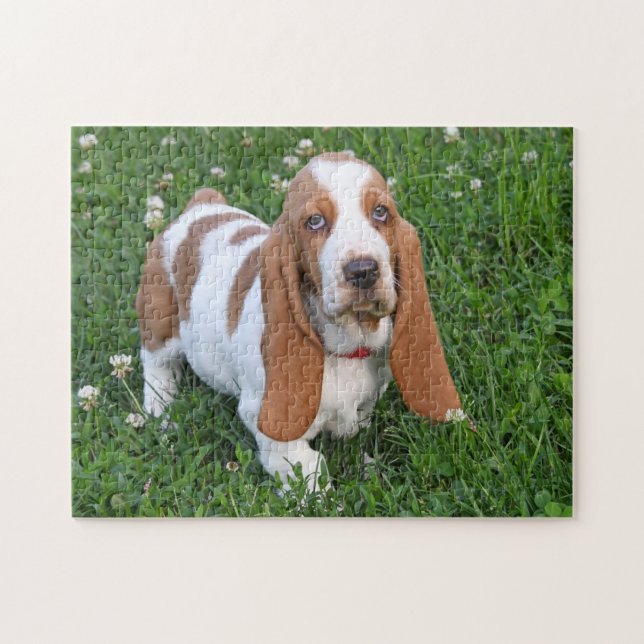 Puzzle Adorable Bound Hound Puppy (Horizontal)