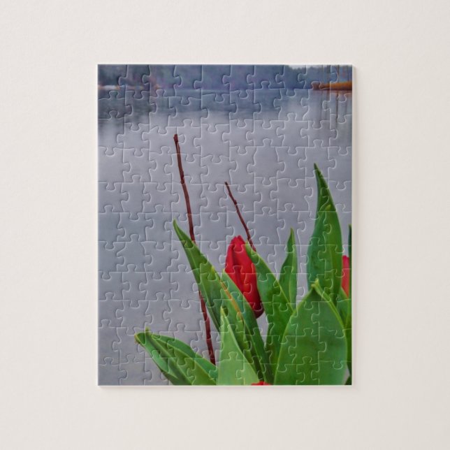 Puzzle Aguas de Arrowhead del Lago Azul de Tulipanes Rojo (Vertical)